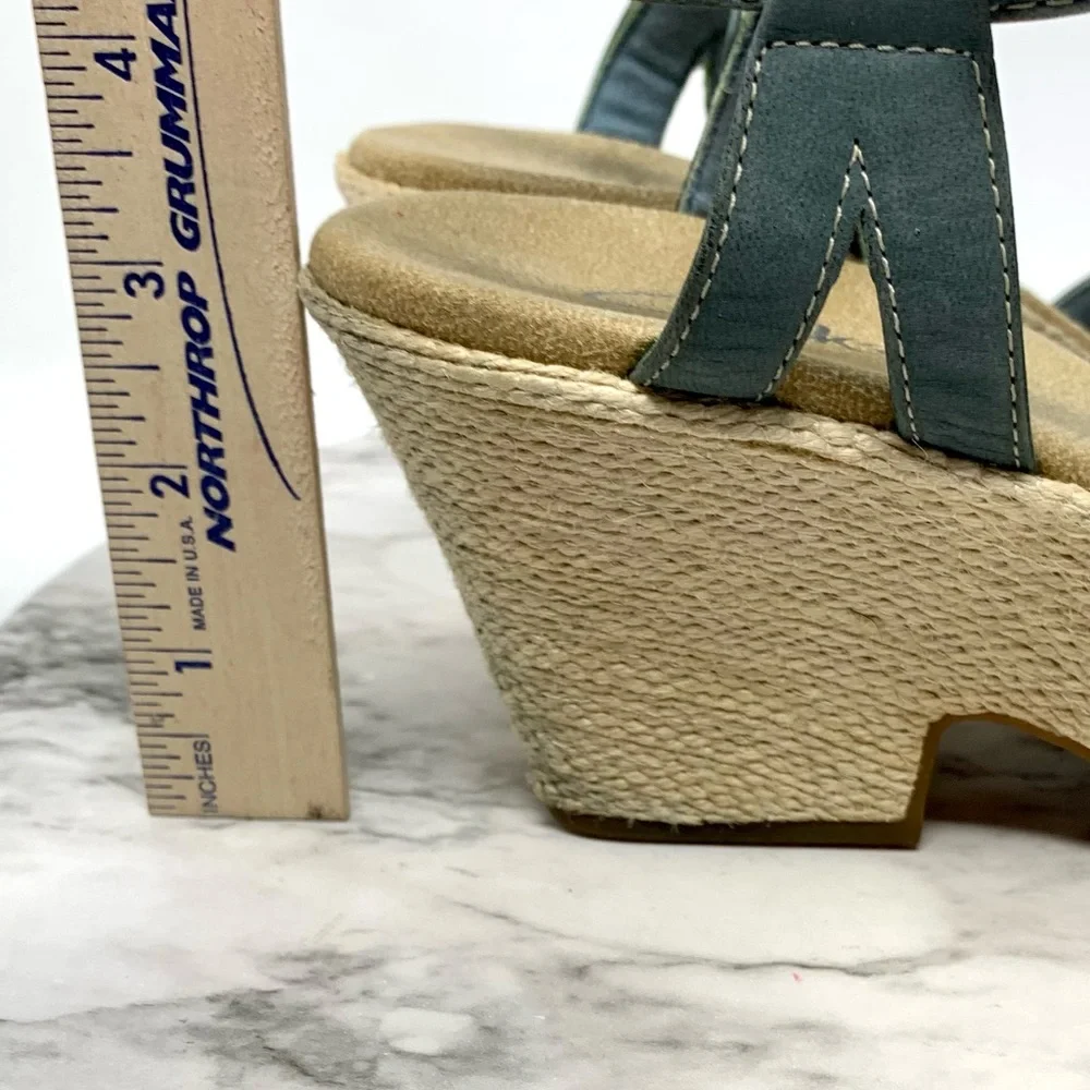 Clarks Blue Leather T-Strap Platform Comfort Platforms 10 Nautical Resortwear